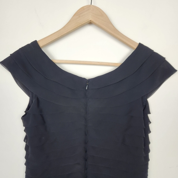 Adrianna Papell Black Ruffled Short Sleeve Zip Back Sheath Cocktail Dress Sz 10 - Picture 7 of 11